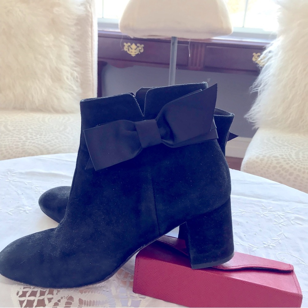 Kate Spade - Suede - size 9